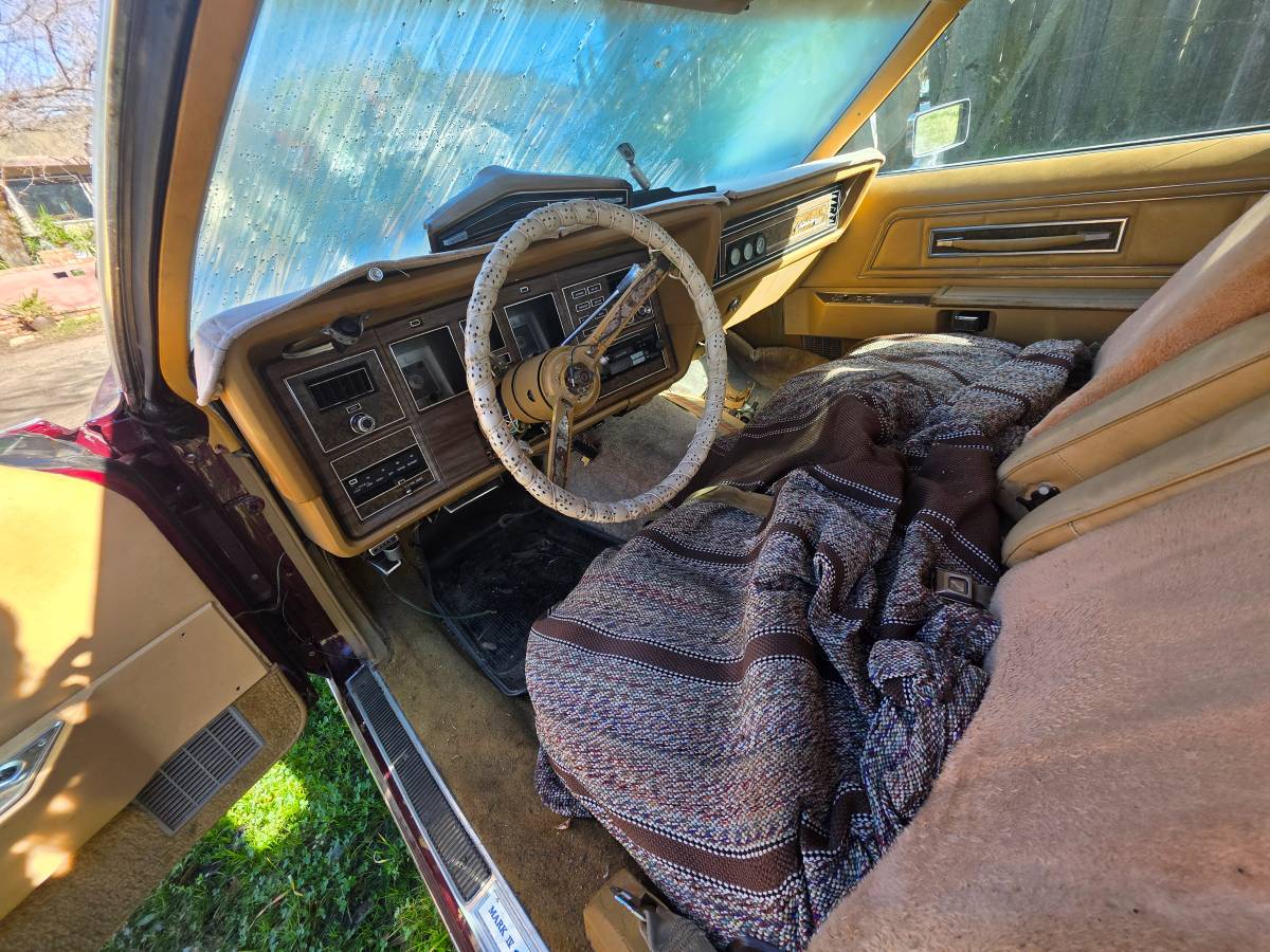 Ford-lincoln-continental-1974-8