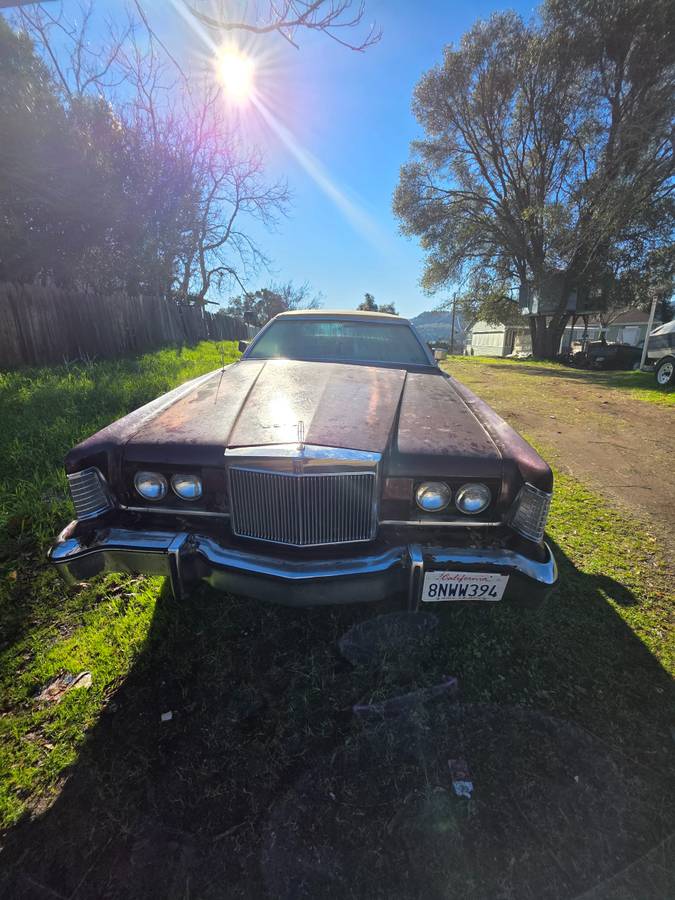 Ford-lincoln-continental-1974-9