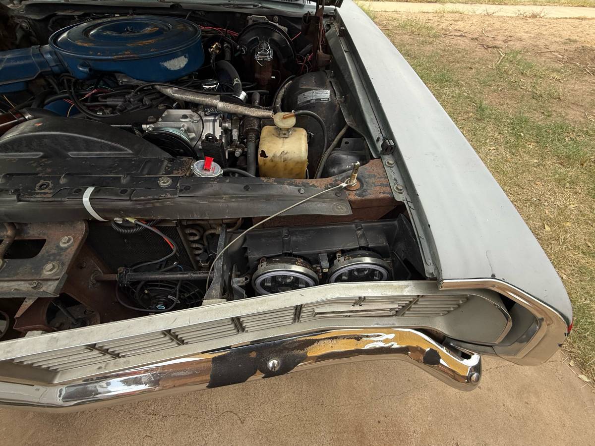 Ford-ltd-1968-custom-10