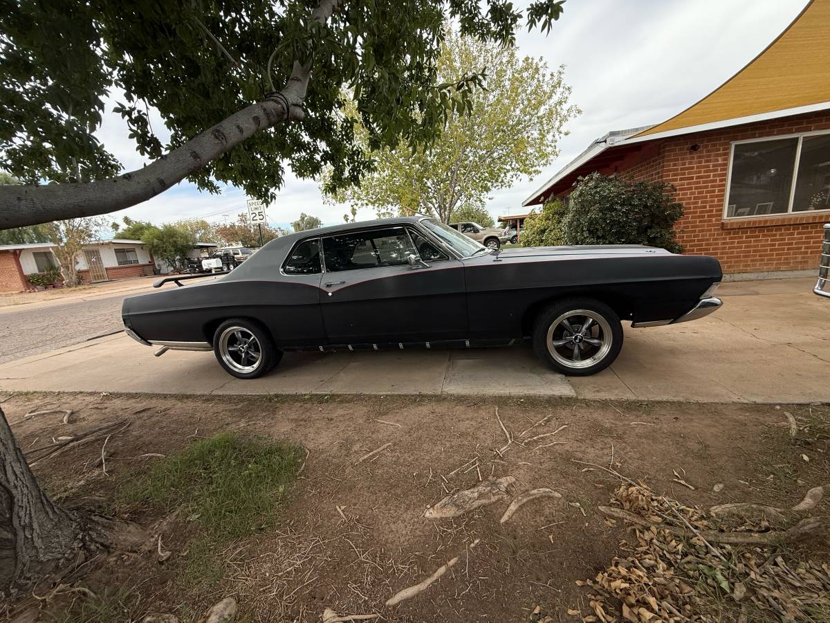 Ford-ltd-1968-custom-4