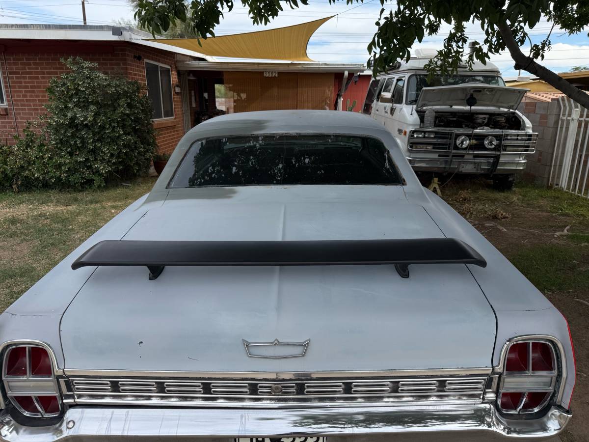 Ford-ltd-1968-custom-5