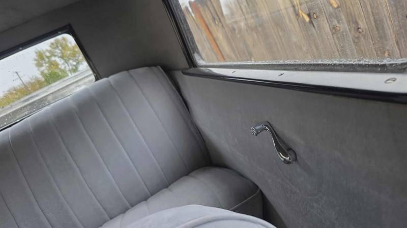 Ford-model-a-1930-black-22