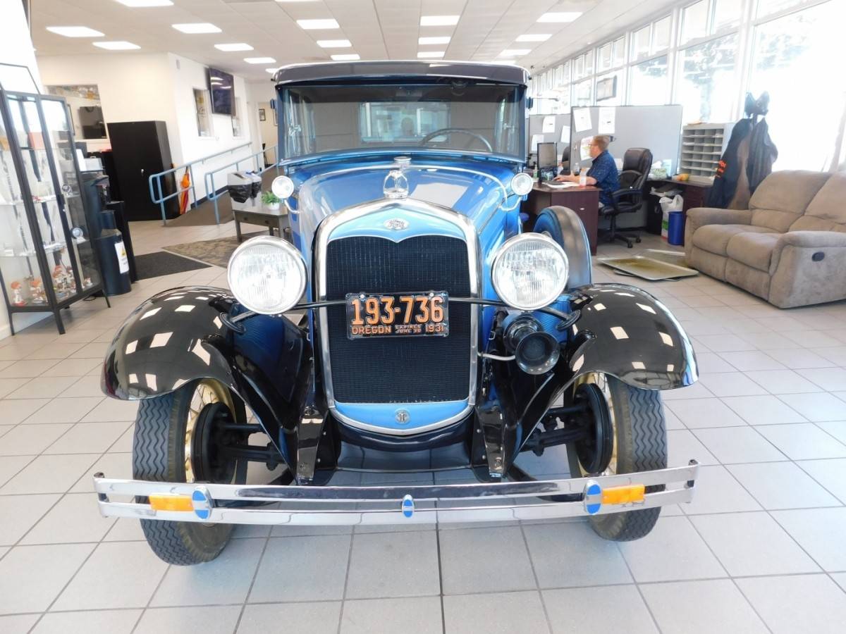 Ford-model-a-1931-blue-17