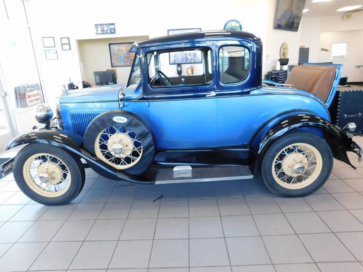 Ford-model-a-1931-blue-21