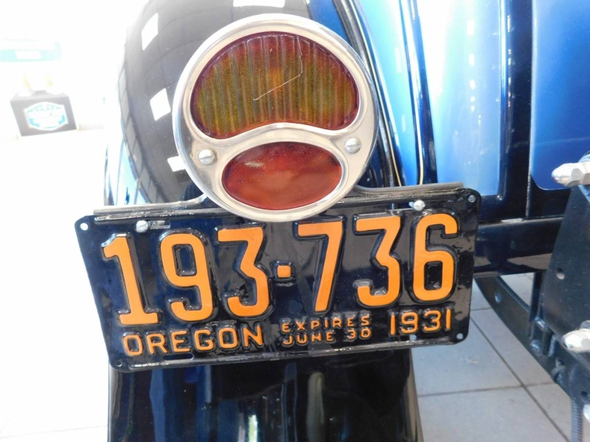 Ford-model-a-1931-blue-5