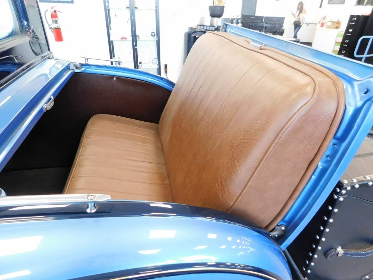 Ford-model-a-1931-blue-9