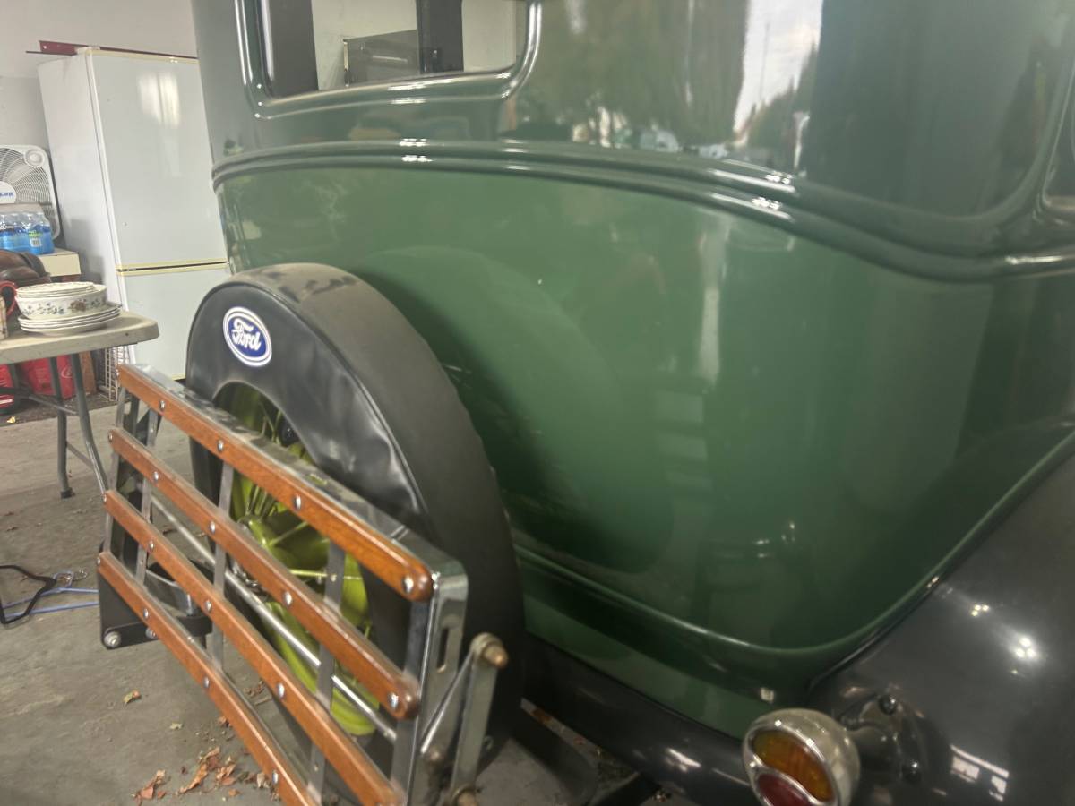 Ford-model-a-1931-green-2