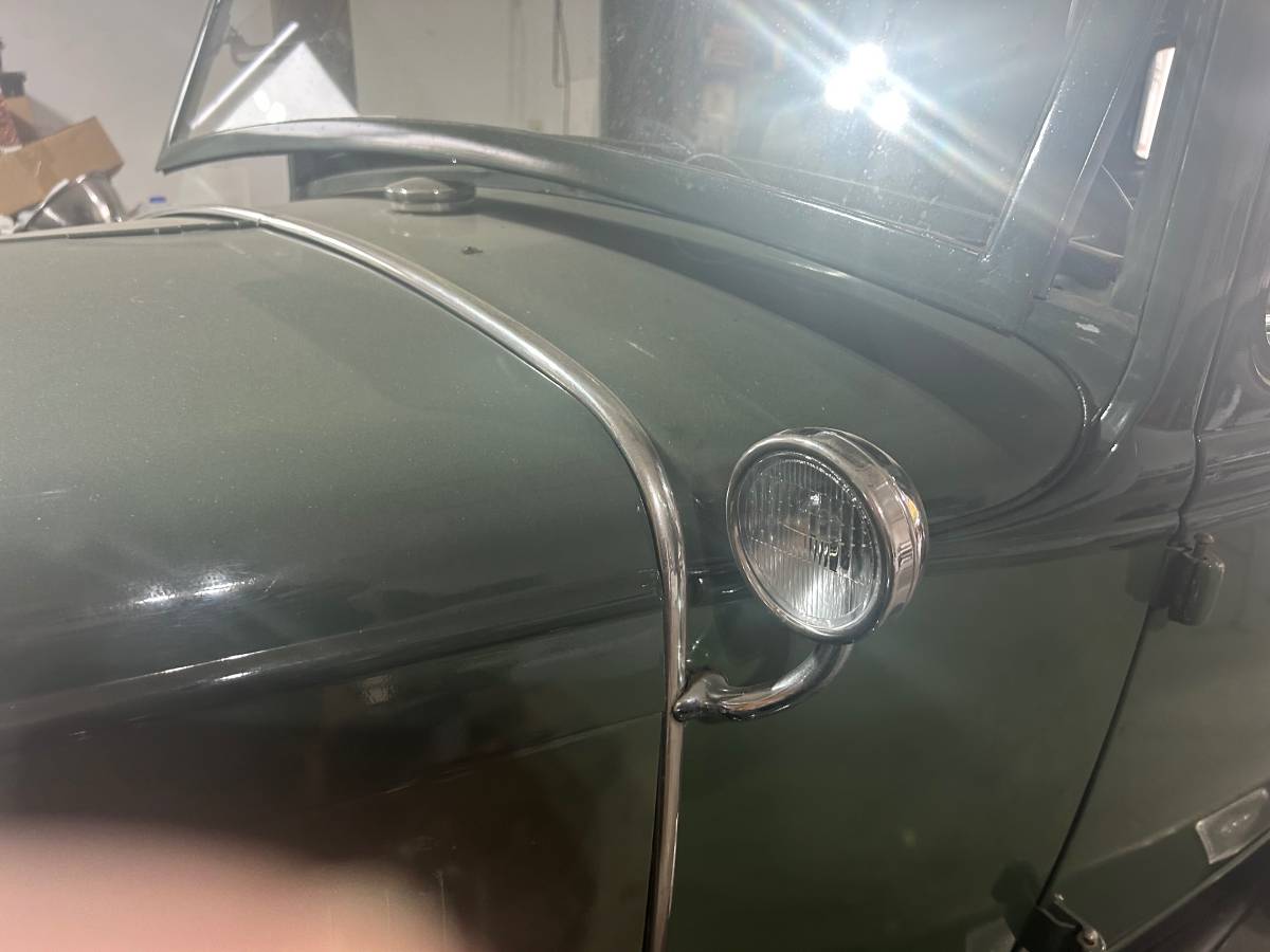 Ford-model-a-1931-green-3