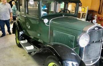 Ford-model-a-1931-green-6