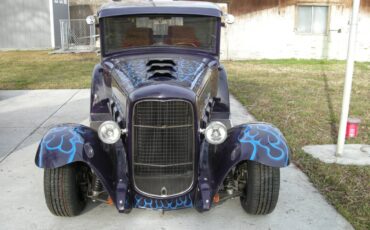Ford-model-a-coupe-1931-purple-1