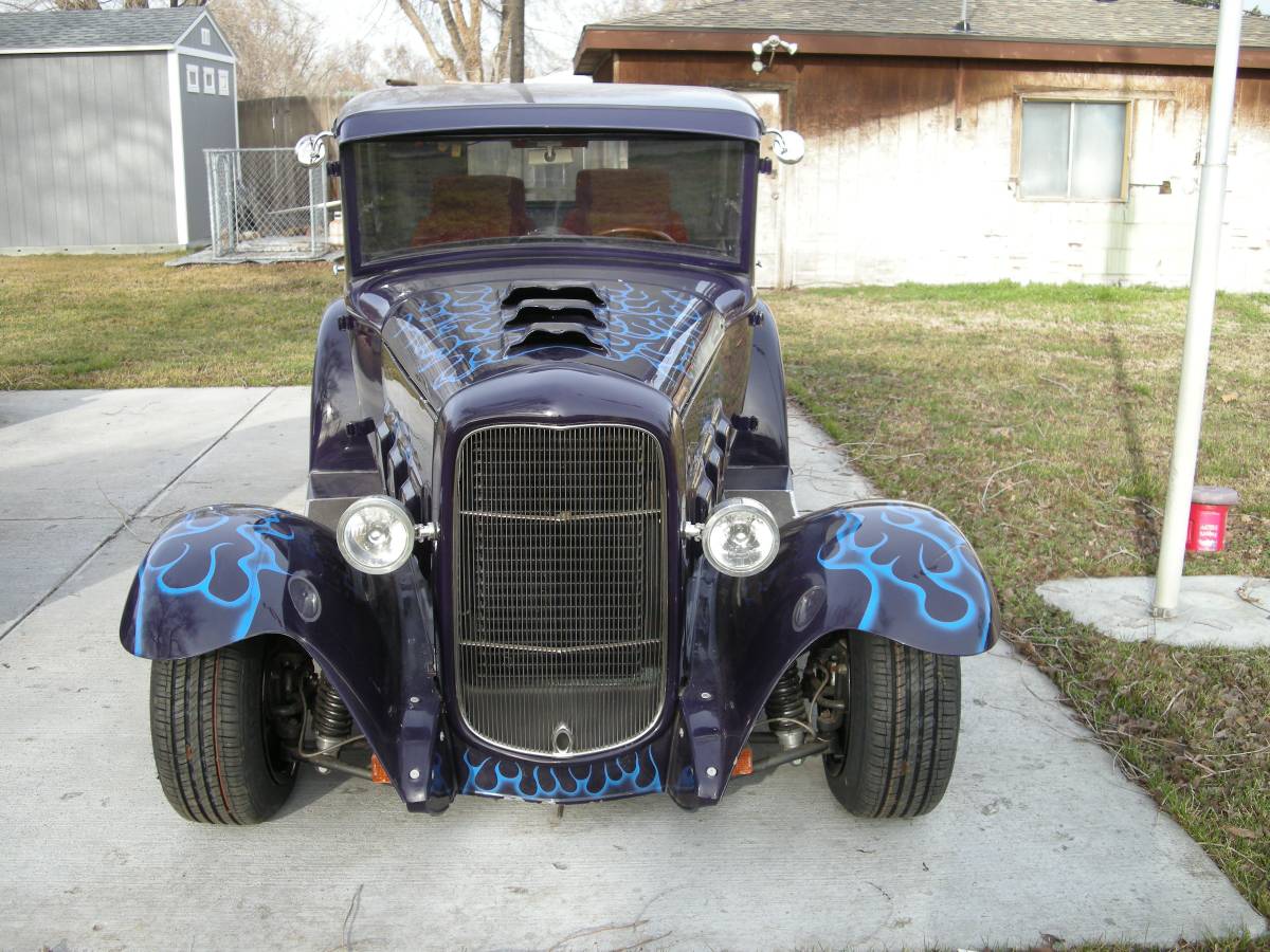 Ford-model-a-coupe-1931-purple-1
