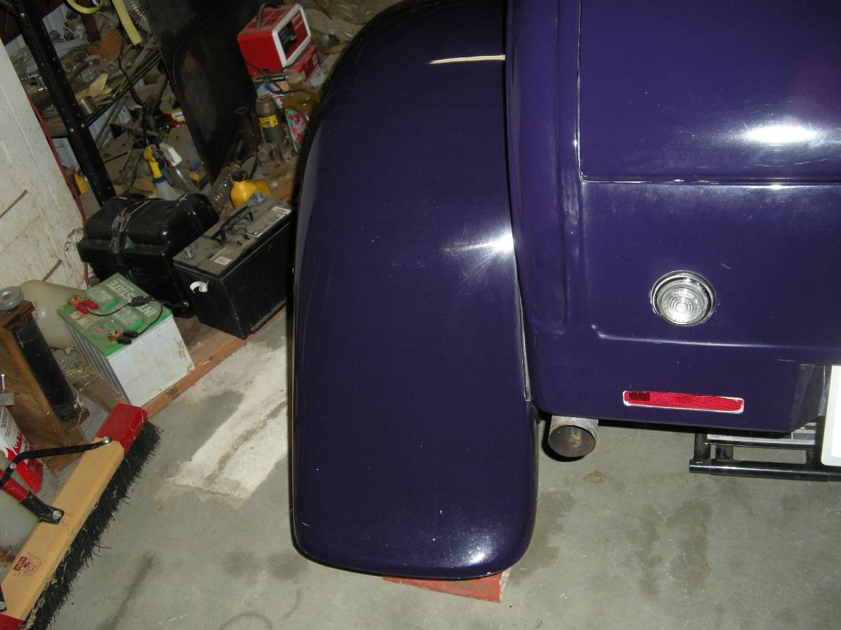 Ford-model-a-coupe-1931-purple-9