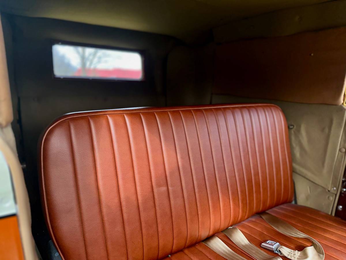 Ford-model-a-sedan-1928-custom-15