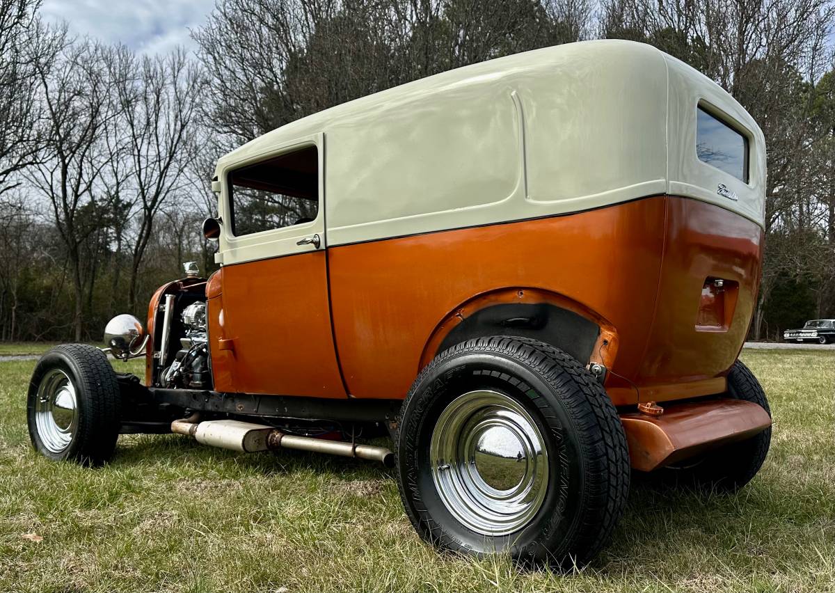 Ford-model-a-sedan-1928-custom-4