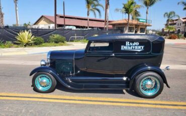Ford-model-a-sedan-delivery-1928-black-11
