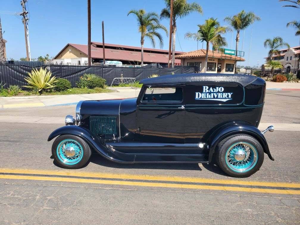 Ford-model-a-sedan-delivery-1928-black-11