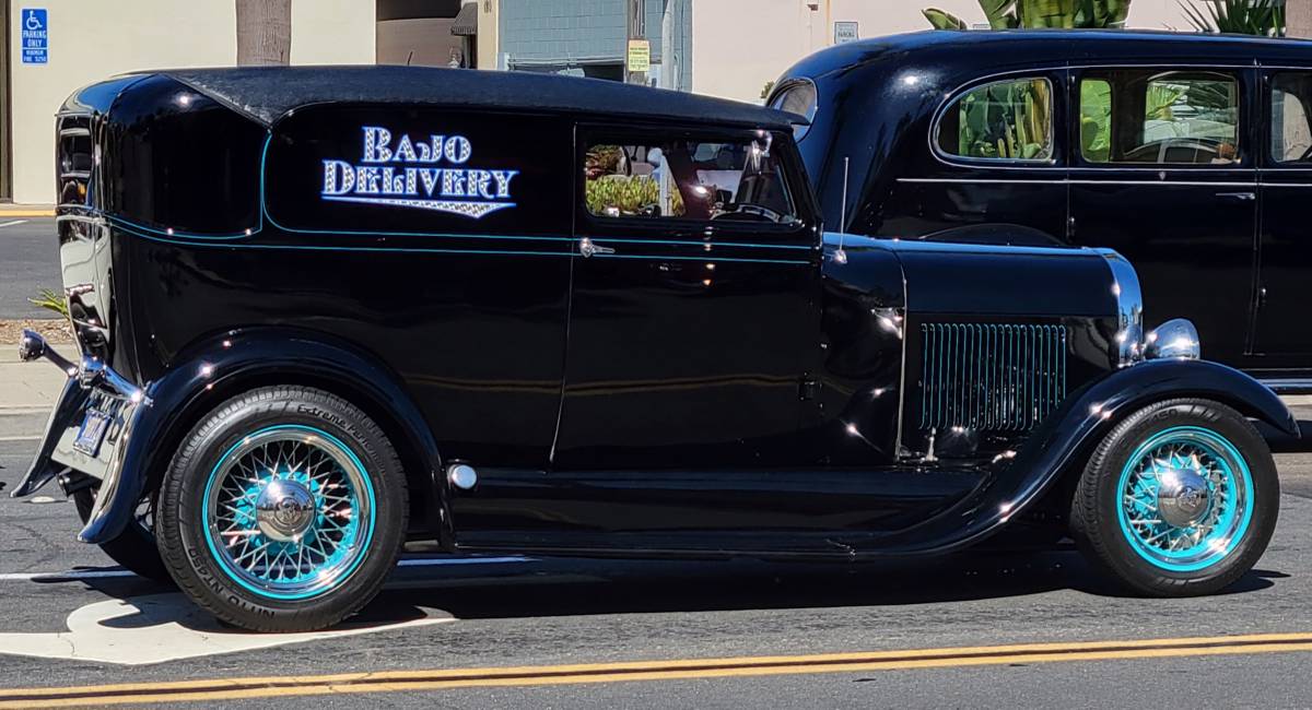 Ford-model-a-sedan-delivery-1928-black-12