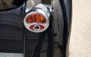 Ford-model-a-sedan-delivery-1928-black-15