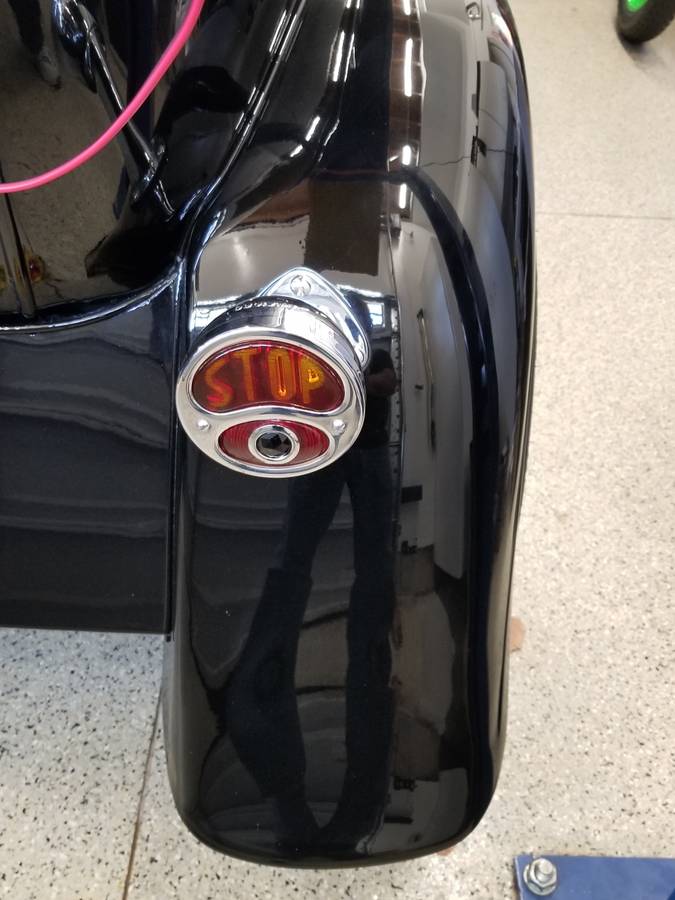 Ford-model-a-sedan-delivery-1928-black-15