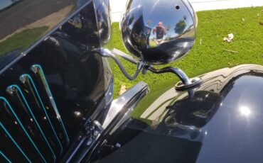 Ford-model-a-sedan-delivery-1928-black-2