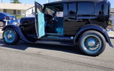 Ford-model-a-sedan-delivery-1928-black-5