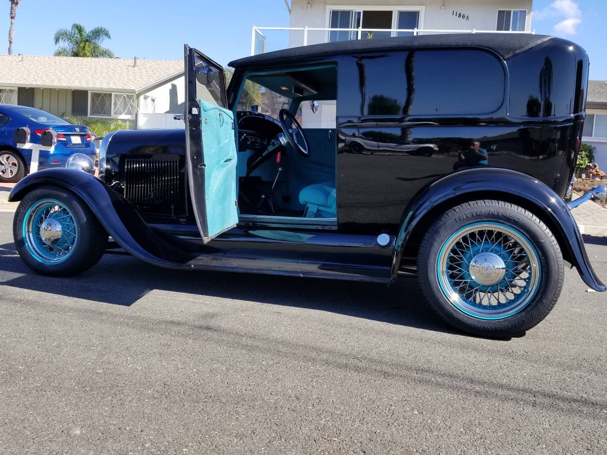 Ford-model-a-sedan-delivery-1928-black-5