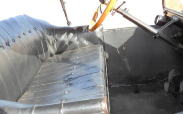 Ford-model-t-1917-black-8