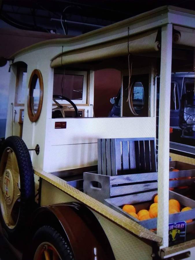 Ford-model-t-1921-brown-18