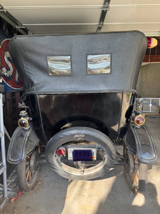 Ford-model-t-1924-black-4