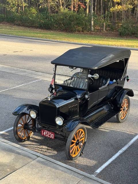 Ford-model-t-1924-black-5