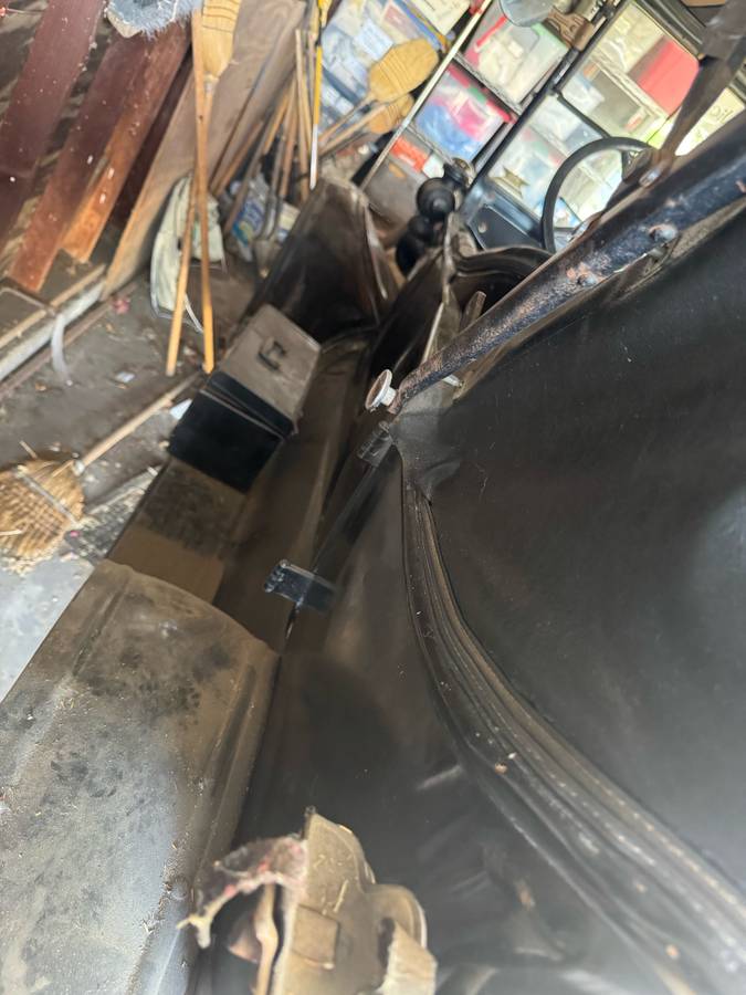 Ford-model-t-1924-black-6