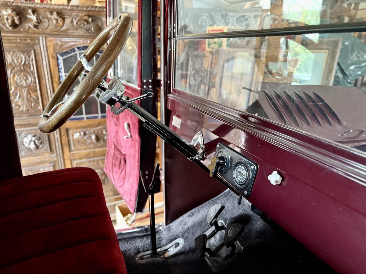 Ford-model-t-coupe-1923-custom-14