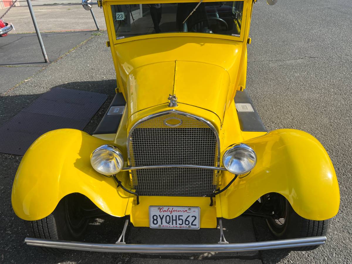 Ford-model-t-coupe-1927-3