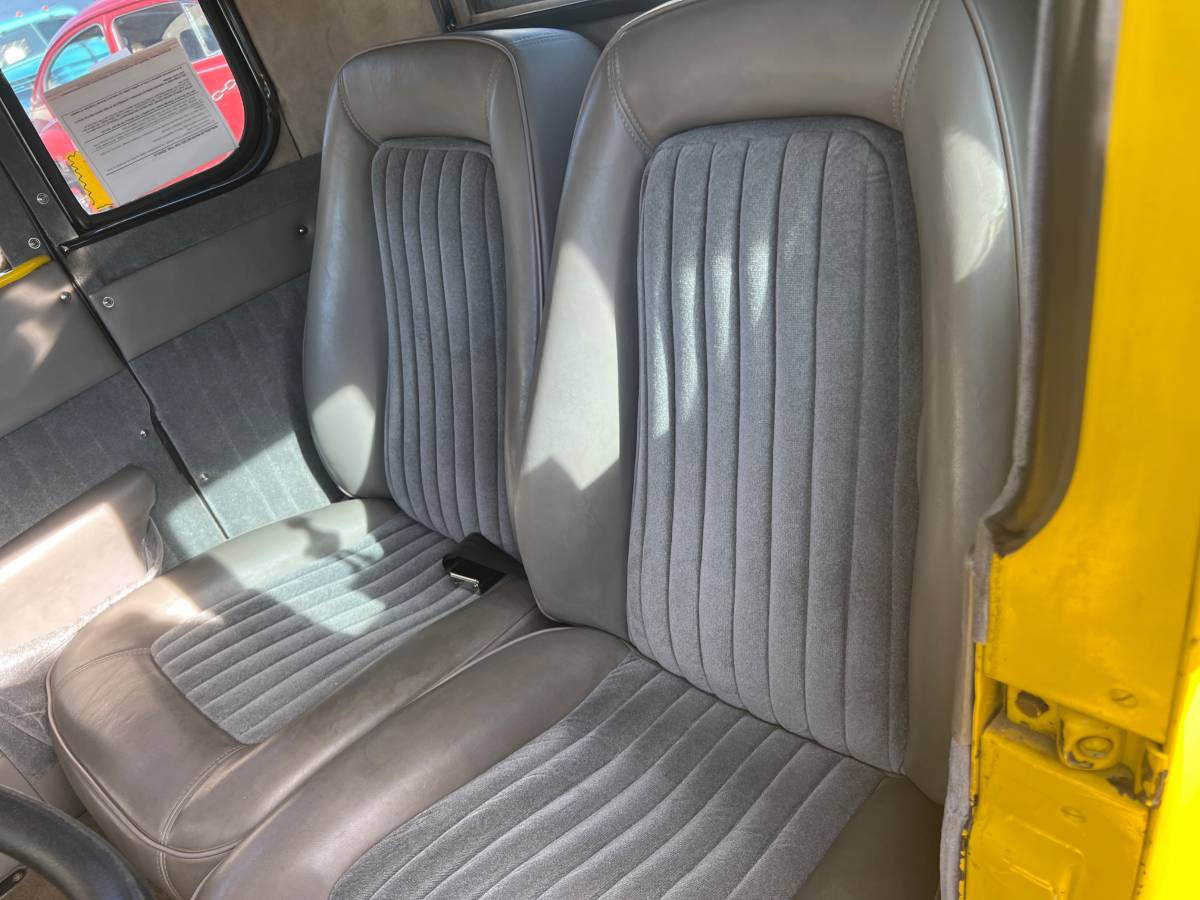 Ford-model-t-coupe-1927-7