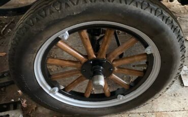 Ford-model-t-tudor-sedan-1925-black-3