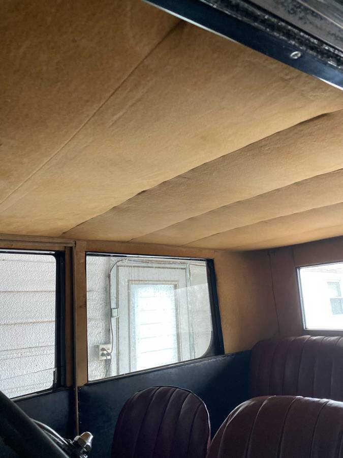 Ford-model-t-tudor-sedan-1925-black-4