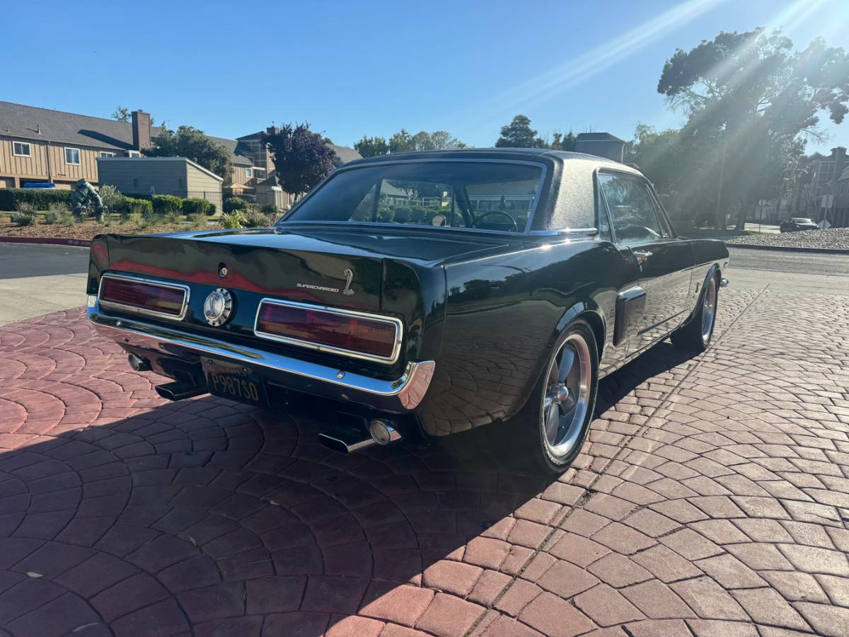 Ford-mustang-1965-black-11