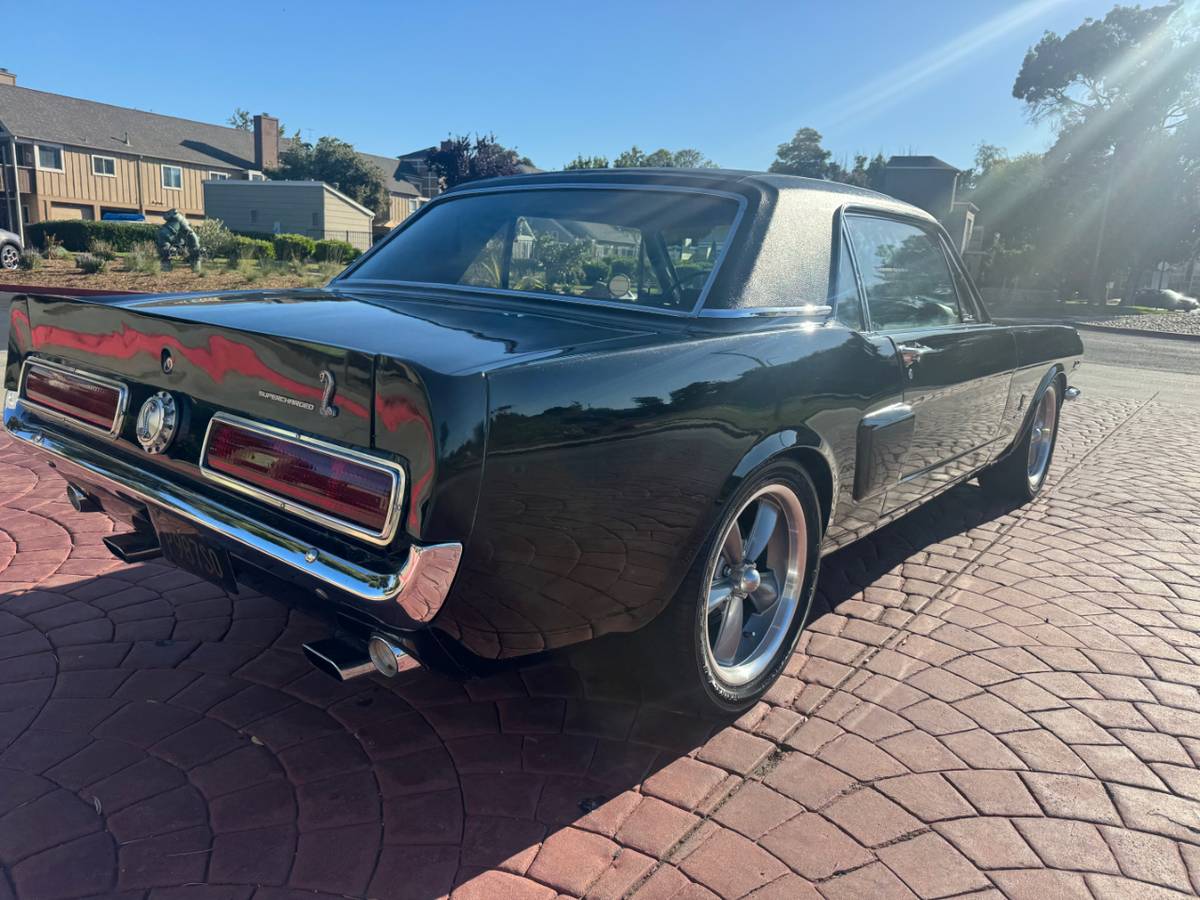 Ford-mustang-1965-black-20
