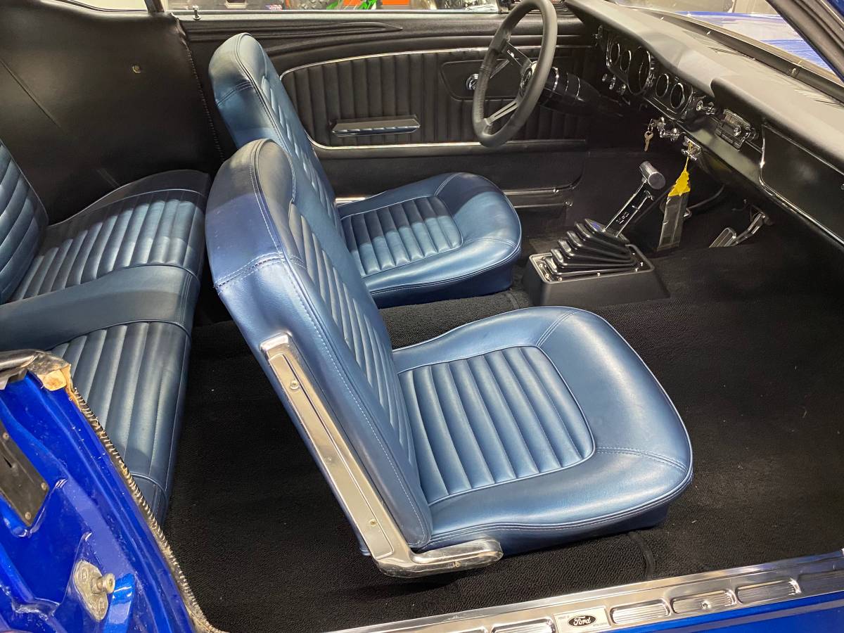 Ford-mustang-1965-blue-10