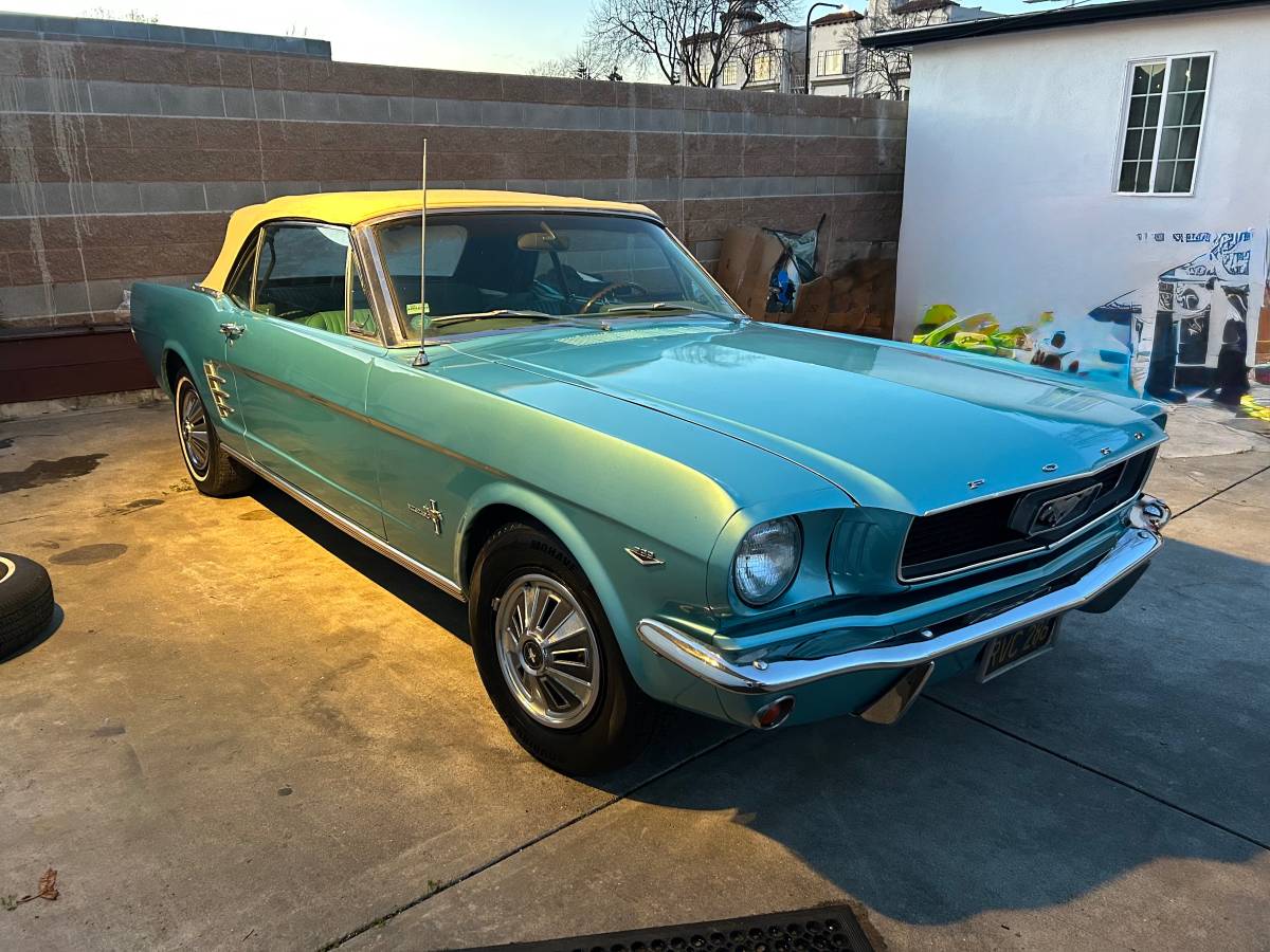 Ford-mustang-1966-16