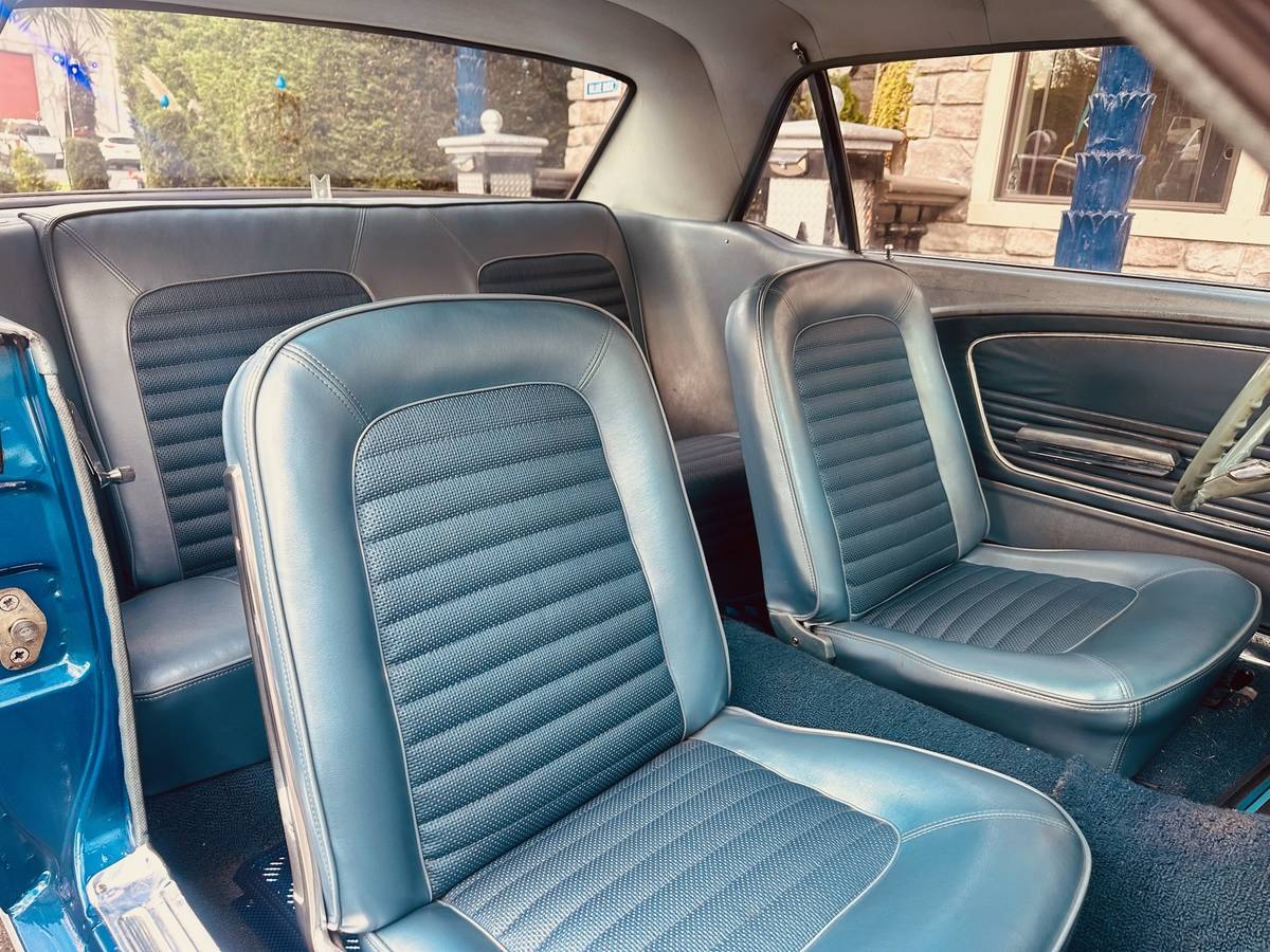 Ford-mustang-1966-19