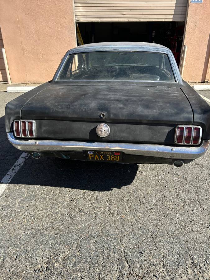 Ford-mustang-1966-black