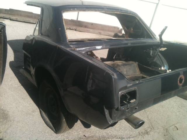 Ford-mustang-1966-white-10