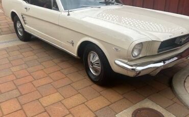 Ford-mustang-1966-white