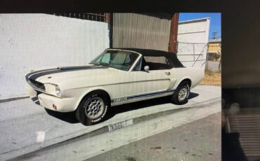 Ford-mustang-1966-white