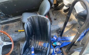 Ford-mustang-1966-white-5