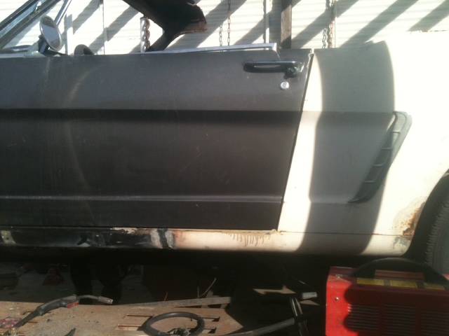 Ford-mustang-1966-white-9