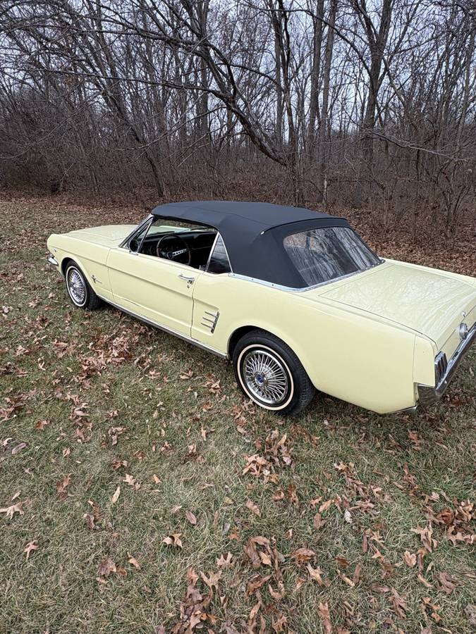 Ford-mustang-1966-yellow-3