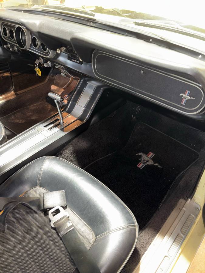 Ford-mustang-1966-yellow-8