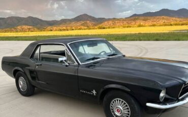 Ford-mustang-1967-black